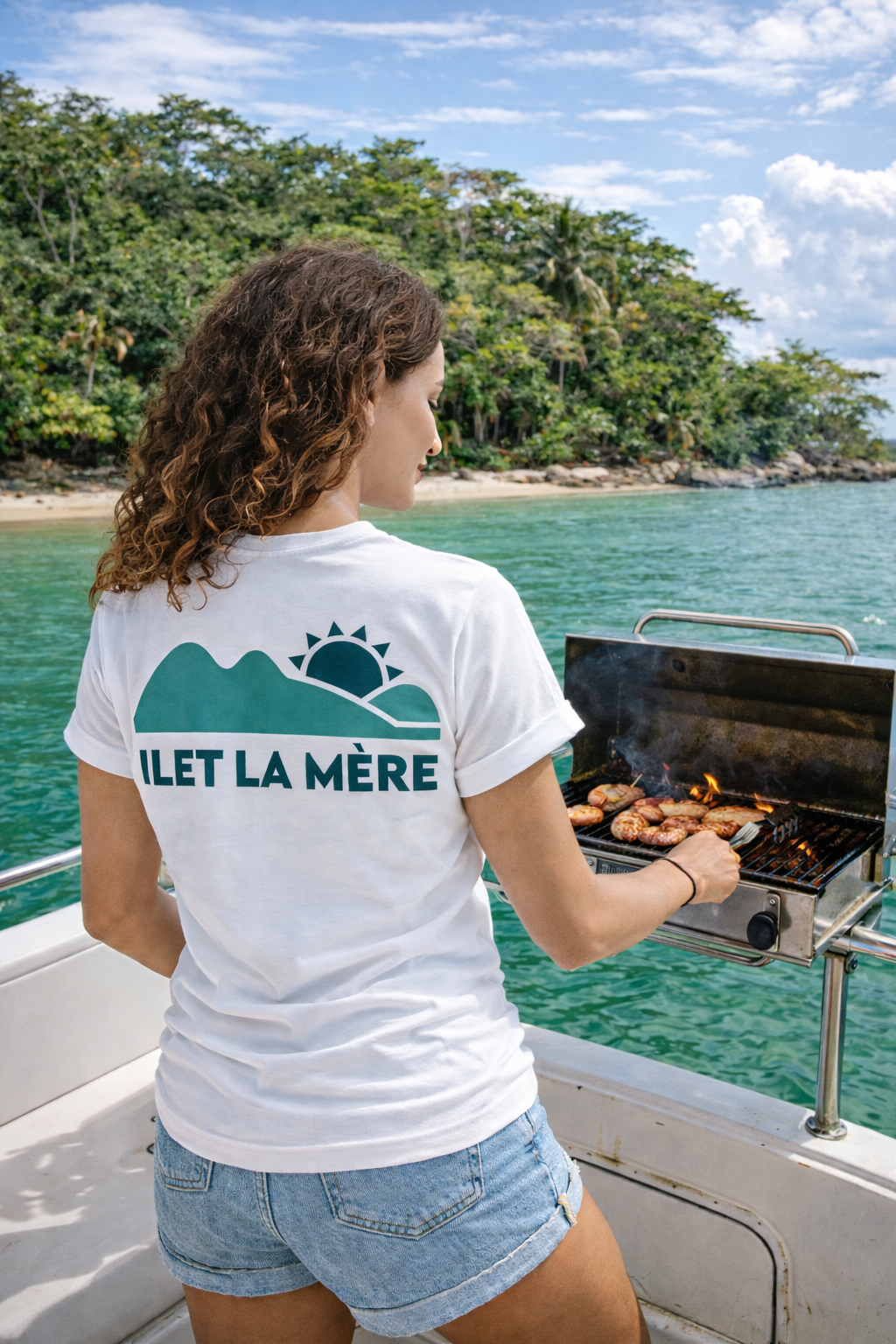 ilet la mère sotalie excursions